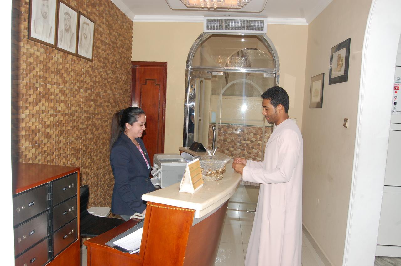 Al Amwaj Hotel Шарджа Екстериор снимка